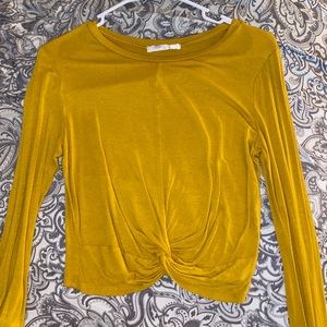 Long sleeve crop